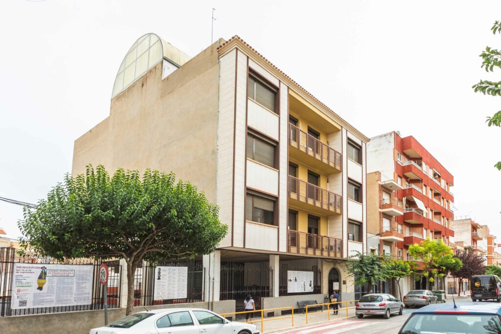 Edificio de la Universidad Popular de Yecla