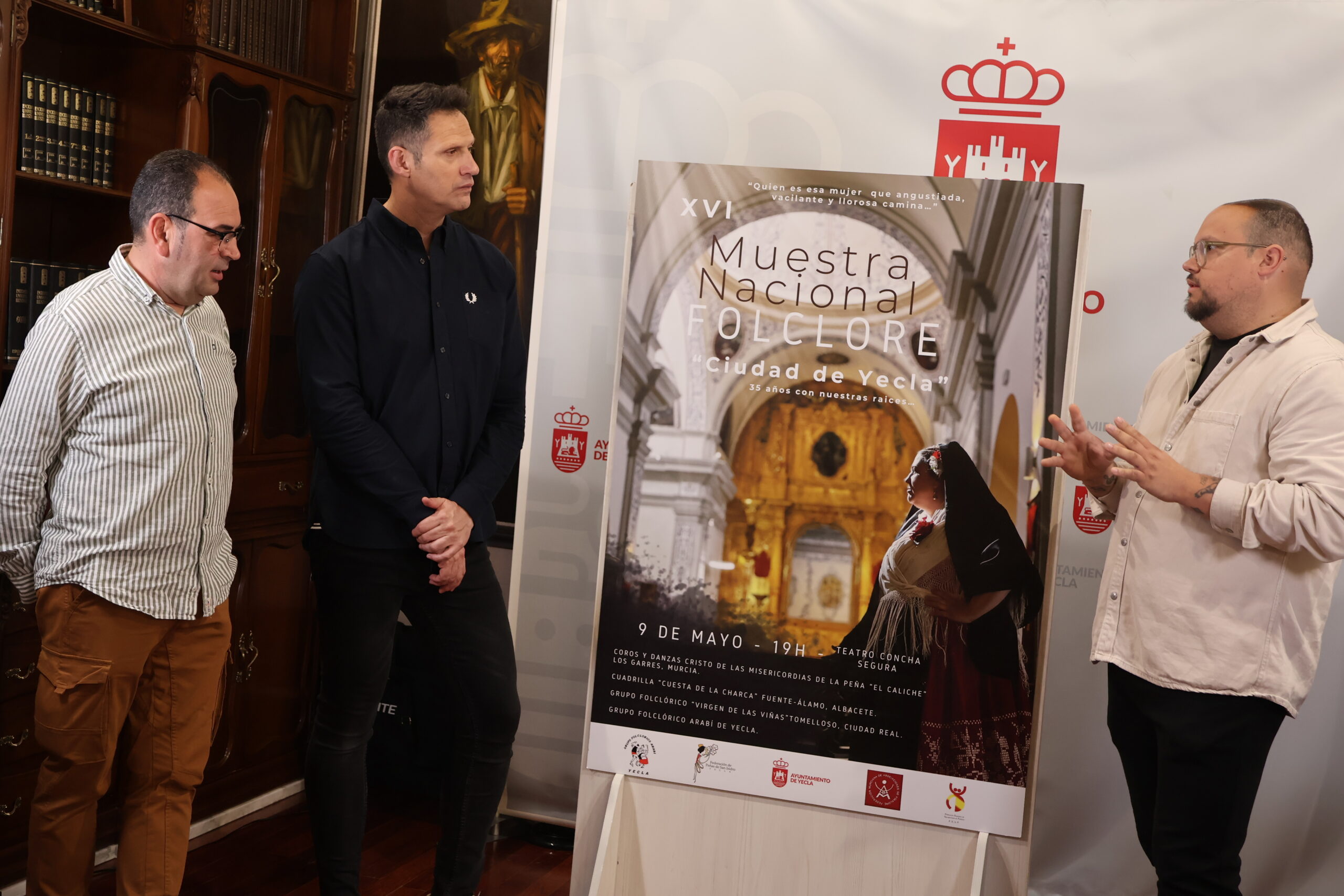 RP XVI Muestra Folclore